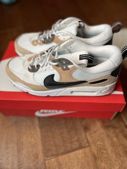 BRAND NEW NIKE W AIR MAX 90 FUTURA
