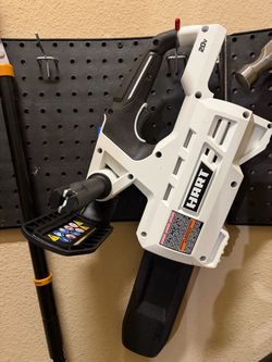 HART 20V Cordless Pruning Chainsaw