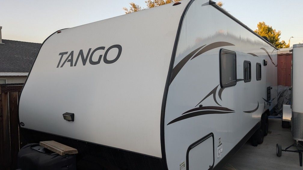 2021 Pacific Coachworks Tango 26 DB