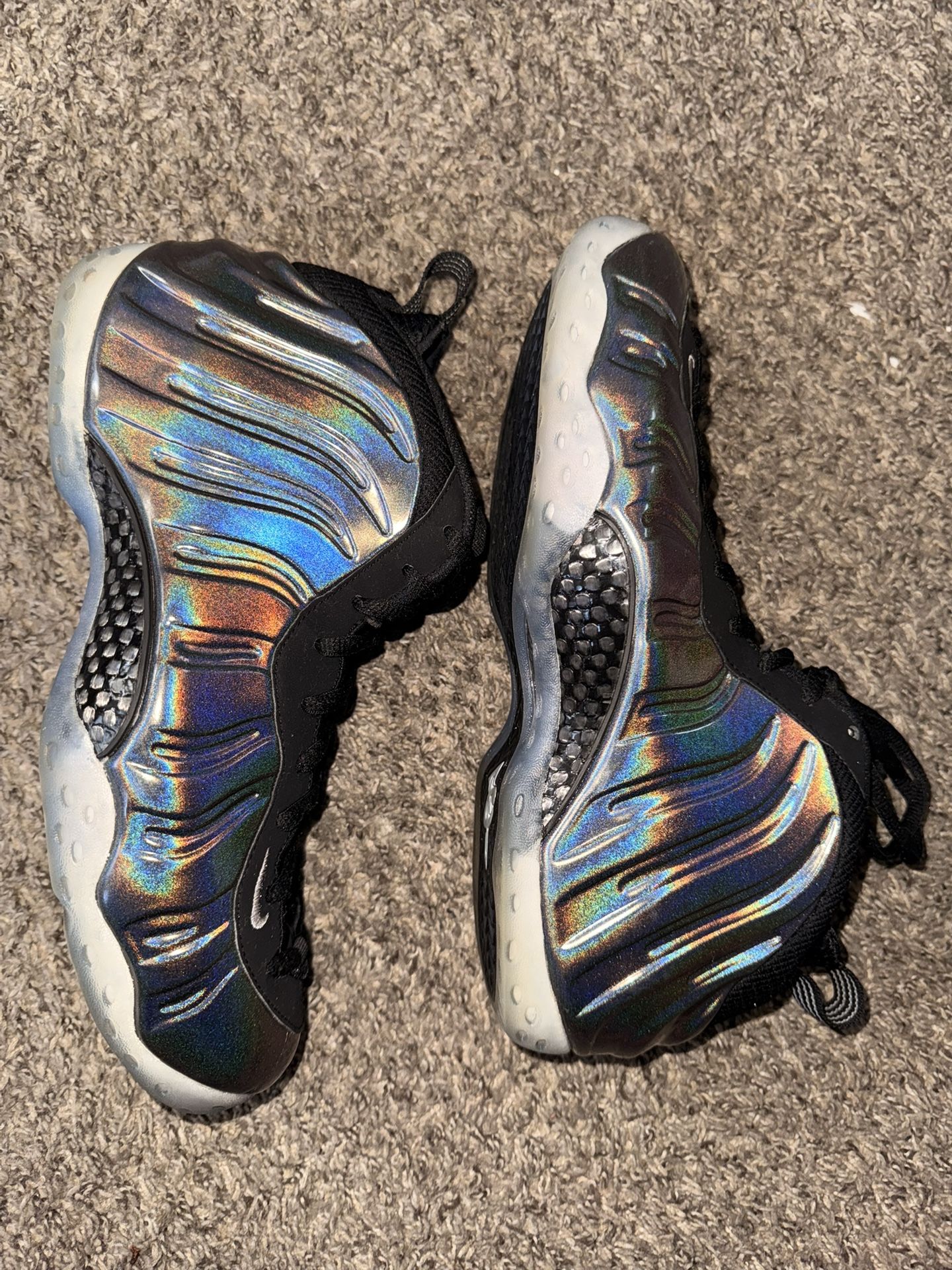 Nike Air Foamposite One Hologram Size 10.5