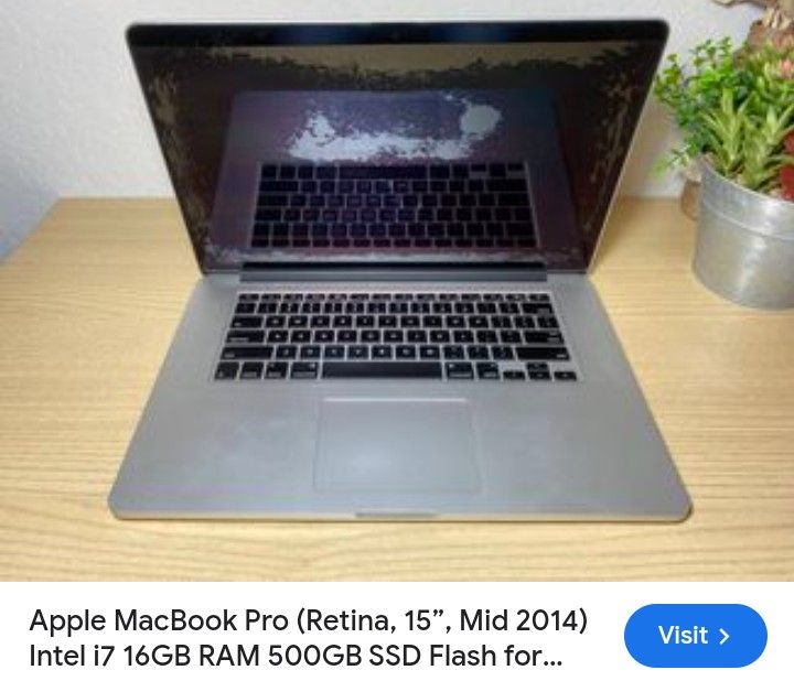 Apple Mac Book Pro In Excellent Condition