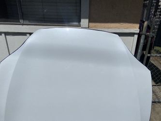 Tesla model S hood 2021. 2025