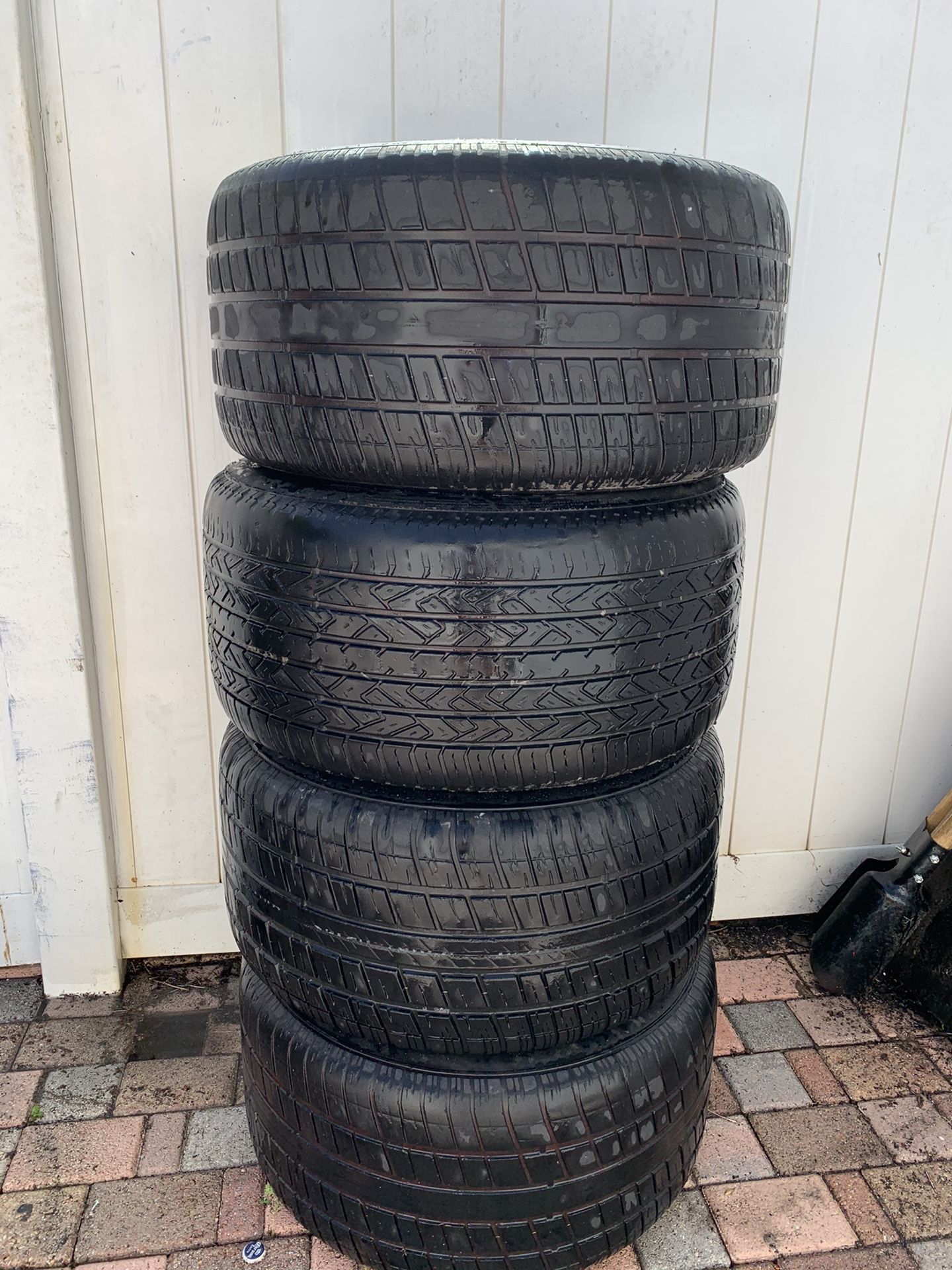 15x10 Eagle alloy wheel and tires for Sale in Lauderdale Lakes, FL