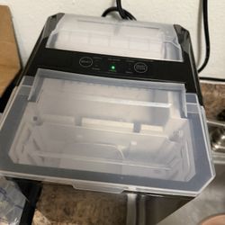 Ice Maker 