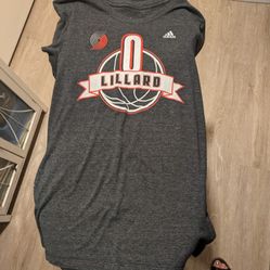 XL Women's Adidas Lillard Blazers  Tshirt 
