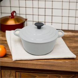 Le Creuset 5.5 qt Cast Iron Round Dutch Oven Vapeur  Gray