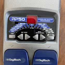 MODELING GUITAR PROCESSOR -RP 50 - DIGITECH