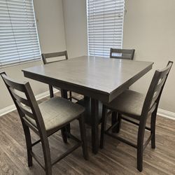 Kitchen Table w/ 4 Chairs - Gray - $150