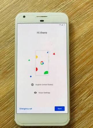 Google Pixel in EXCELLENT/LIKE NEW condition