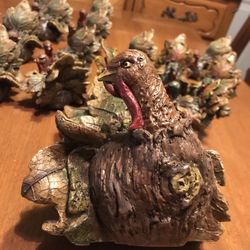 Mother Turkey Figurine & Poult/Chicks