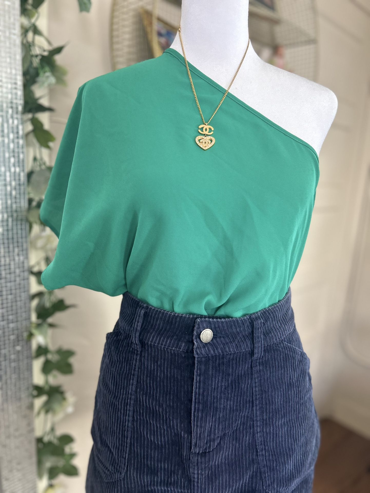 One Shoulder Green Top Size Large