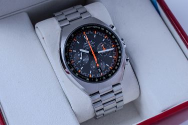 Trade - OMEGA Speedmaster Mark II Co-Axial Chronograph 327.10.43.50.06.001 - Box/Papers - 2018