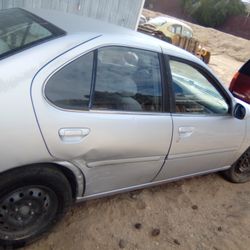 1999 Nissan Altima Sv