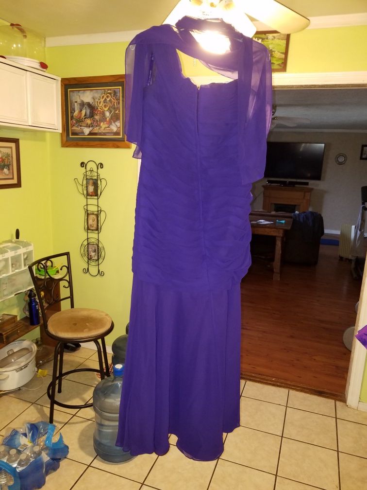 Fancy dress size 14
