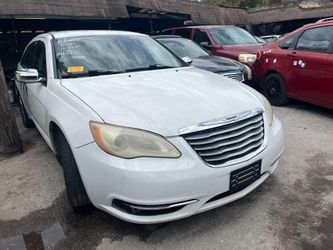 2013 Chrysler 200