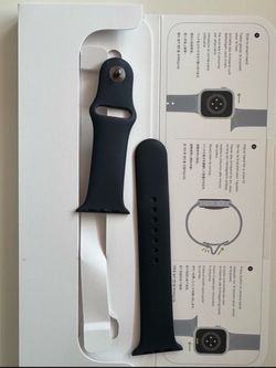 Apple Watch sports band (info in photos)