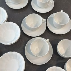 Vintage Arzberg Germany Tea Cups & Saucers + Williams Sonoma Bowls – White Porcelain Set