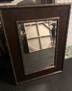GORGEOUS 42x53 Mirror