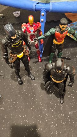 Superhero action figures lot.