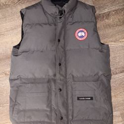 Canada Goose Vest Size M