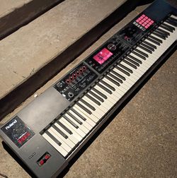 Roland FA08