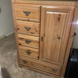Dresser / Armoire  5ft