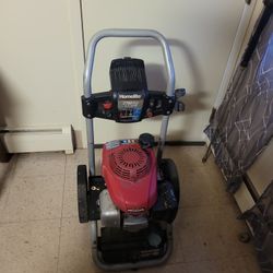 2013 HOMELITE 2700 PSI, 2.3 GPM PRESSURE WASHER