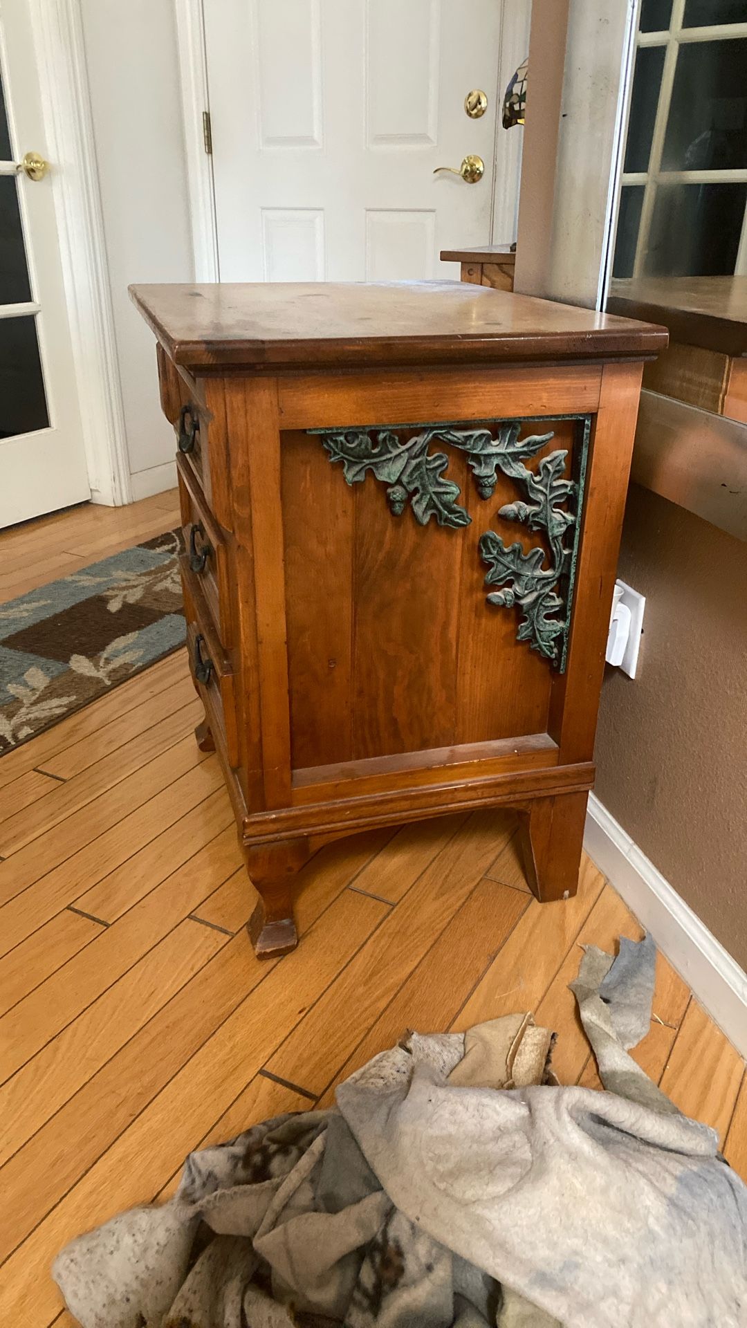 2 End Tables & Mirror