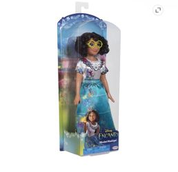 Disney encanto Maribel 11” Fashion Doll