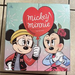 Disney Official Mickey & Minnie PCV Figure Date World 5000 Limited Edition