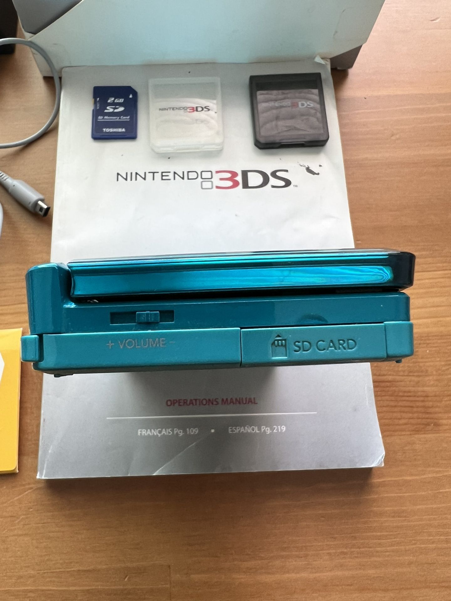Nintendo 3ds Aqua Blue Box