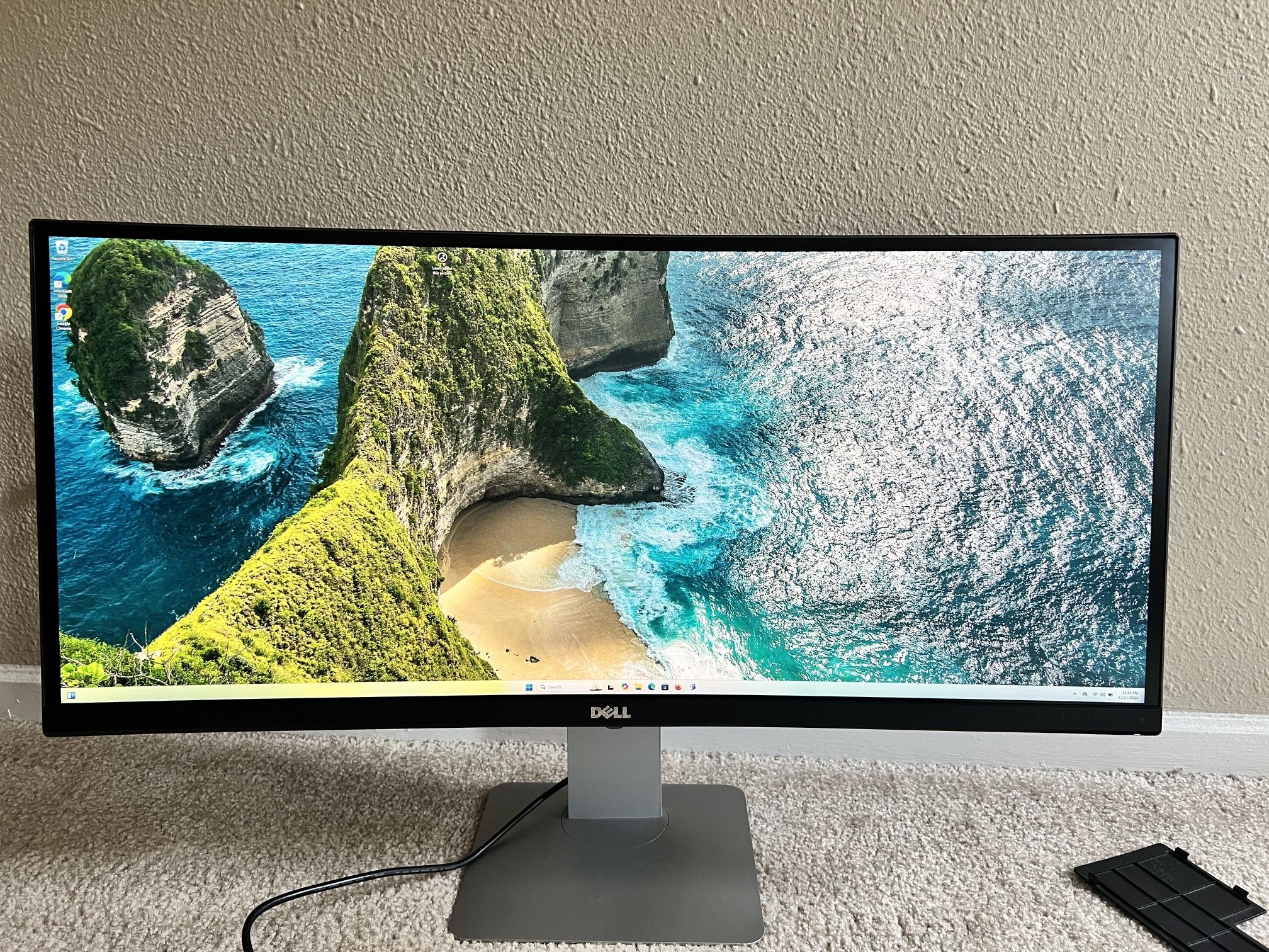 Dell U3415Wb Ultra sharp Curved Monitor(gaming) (Negotiable)