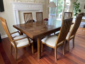 Century Furniture Luxury Dining Table and 6 chairs + extension table board.