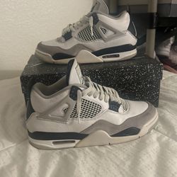 Jordan 4 Military Black