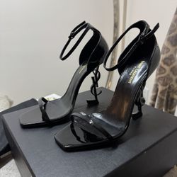 Saint Laurent Patent Calfskin Opyum 110 Sandals 40.5 Black
