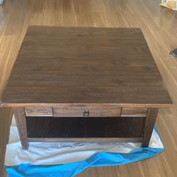 Mahogany oak Wood Coffee Table (Classic Furniture)