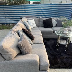 L Grey Sectional Couch 🛋️ 