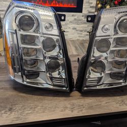 Cadillac Escalade Platinum Headlight Assembly 