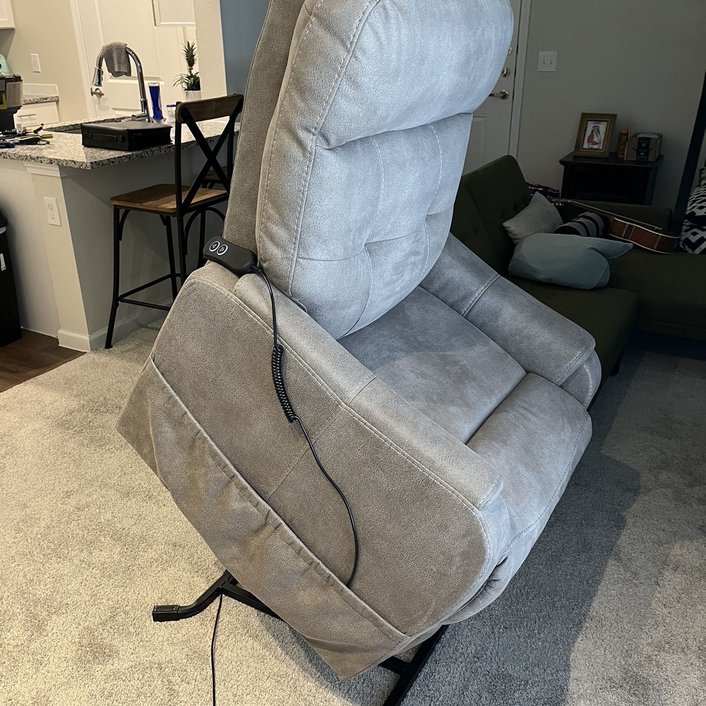 MOTOM Stewart Lift Chair $500/OBO