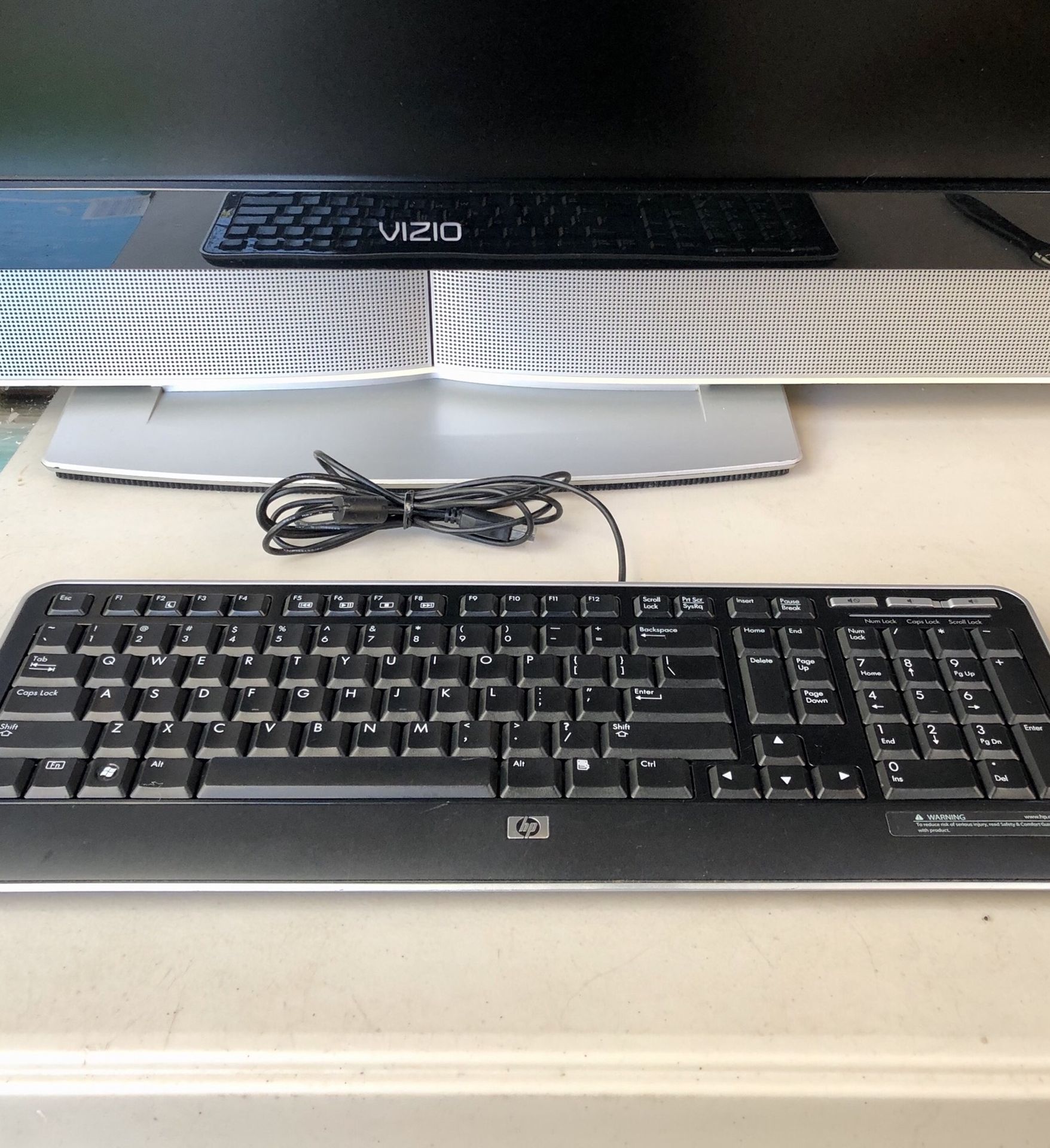 HP MULTIMEDIA KEYBOARD - USB PORT- BLACK AND SILVER- MODEL: 5335U- IN PERFECT CONDITION