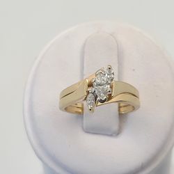 14k Gold 0.35ct Center Marquis Diamond Engagement Set