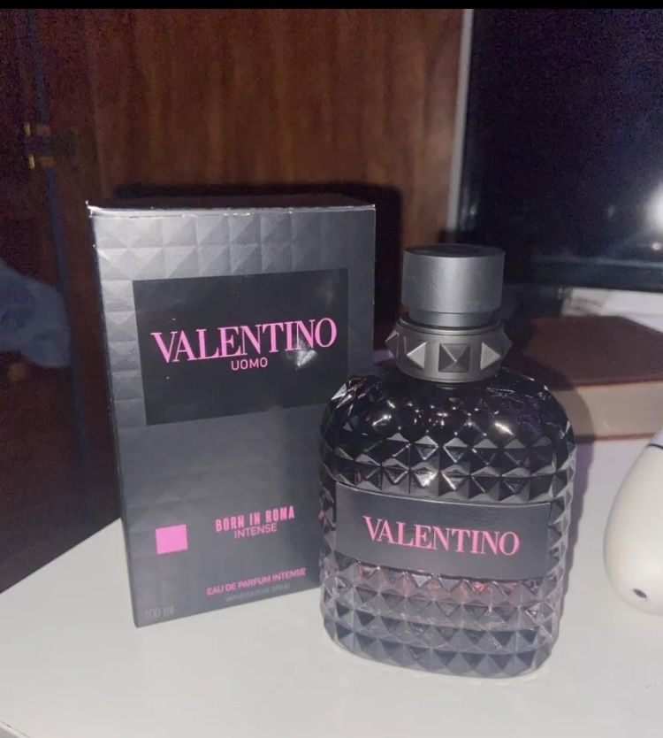Valentino Born In Roma Intense 