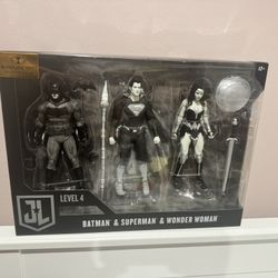 Mcfarlane Crowd Fund Black And Gray JL 