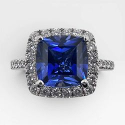 18K White Gold Ring with 3.04Ct. Tanzanite and Diamonds 0.67 Ct. (Size 6.00)