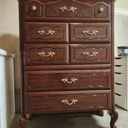 French Provincial 5 Drawer Dresser