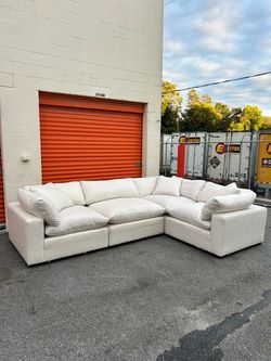 Large American Signature White Cloud Couch - FREE DELIVERY