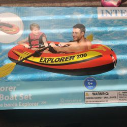 Intex Inflatable Boat Set