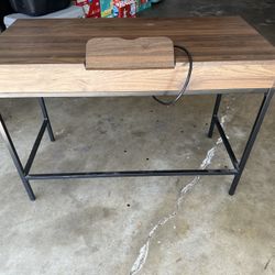Desk With Chair 