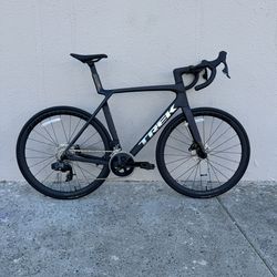 Brand New Trek Madone SL 6 AXS Gen 8 Road Bike.