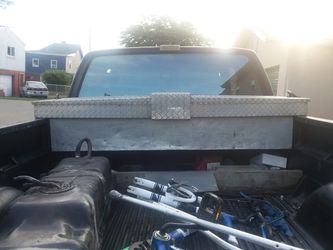 Diamond plate aluminum tool box